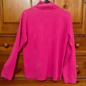 Super Soft Women's Sweater - Medium